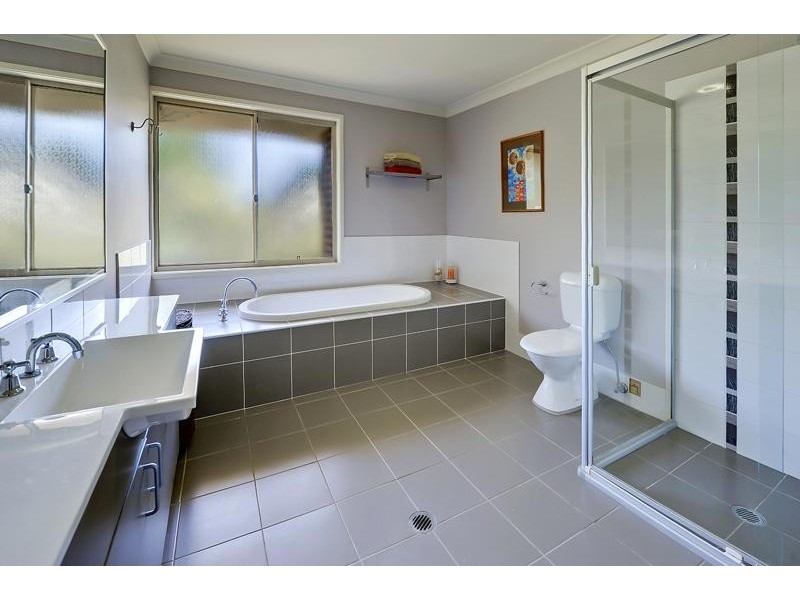 9 Vaughan Ave, Pennant Hills NSW 2120