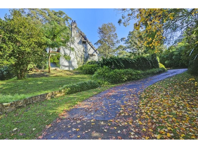 16 Lilla Rd Rd, Pennant Hills NSW 2120