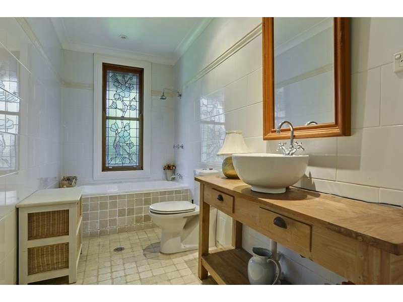 16 Lilla Rd Rd, Pennant Hills NSW 2120