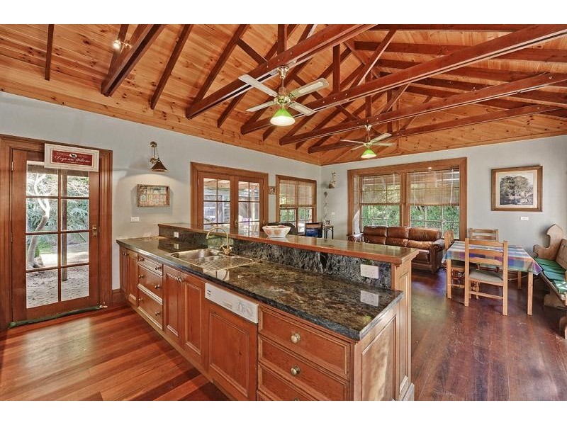 16 Lilla Rd Rd, Pennant Hills NSW 2120