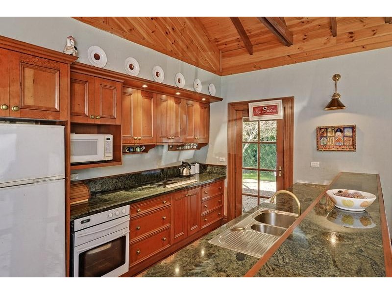 16 Lilla Rd Rd, Pennant Hills NSW 2120