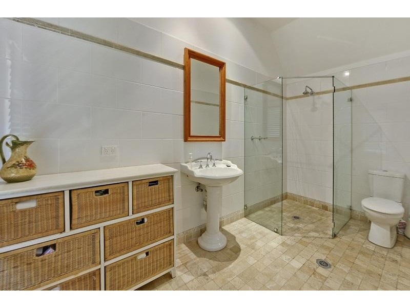 16 Lilla Rd Rd, Pennant Hills NSW 2120