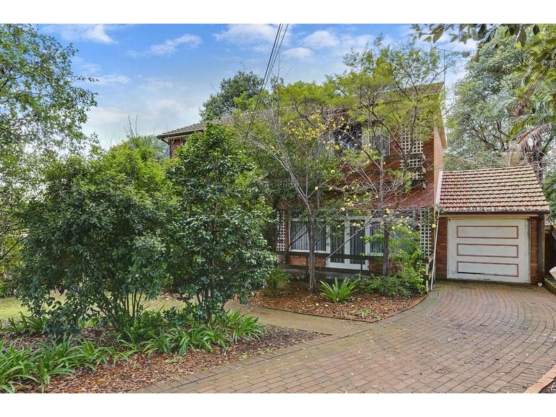 42 Loftus Rd, Pennant Hills NSW 2120