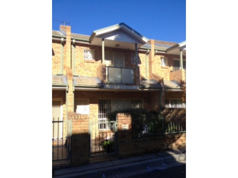 18/1-9 Eleanor St, Rosehill NSW 2142