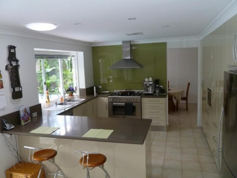 16 Kenburn Ave, Cherrybrook NSW 2126