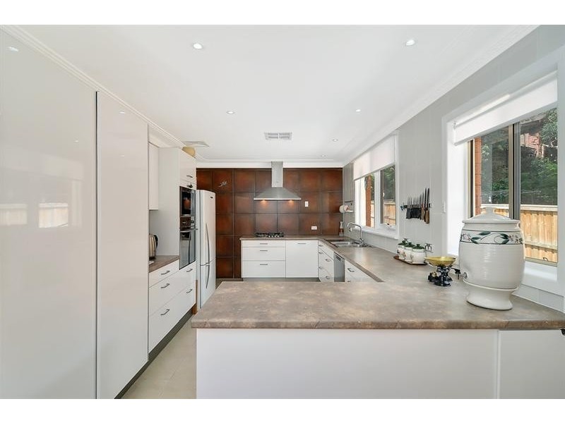 10 Redgum Ave, Pennant Hills NSW 2120