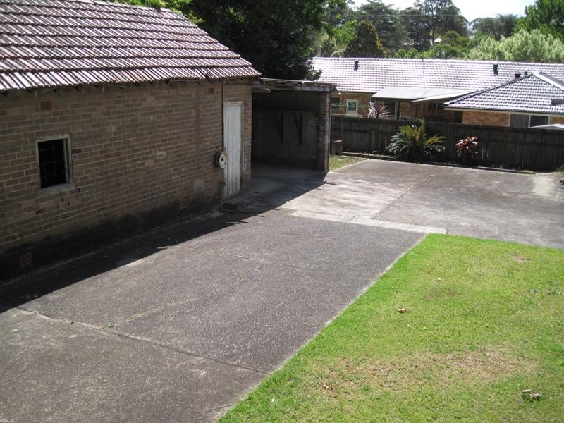 15 Vaughan Ave, Pennant Hills NSW 2120