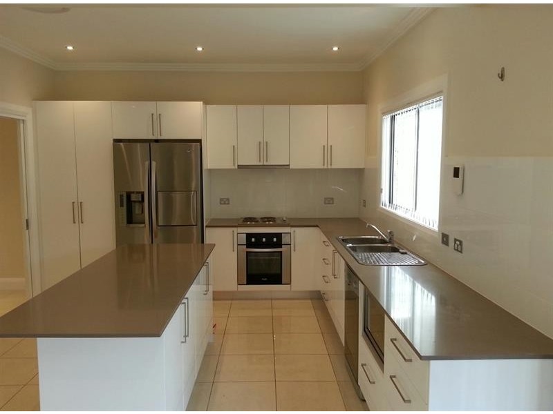 32 Greenwood Rd, Kellyville NSW 2155