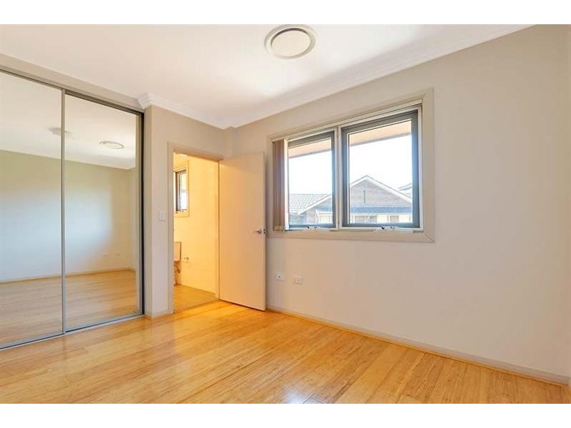 4/1b Hampden Rd, Pennant Hills NSW 2120