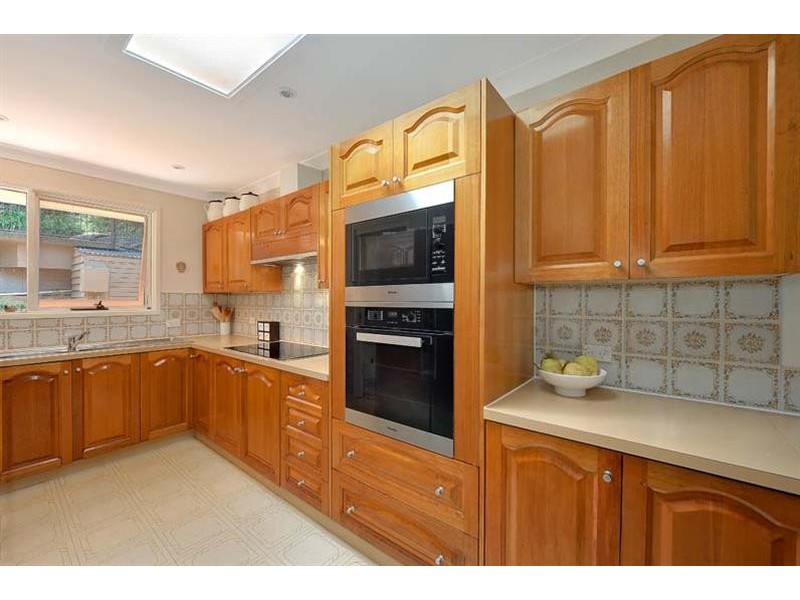 6 Azalea Gr, Pennant Hills NSW 2120