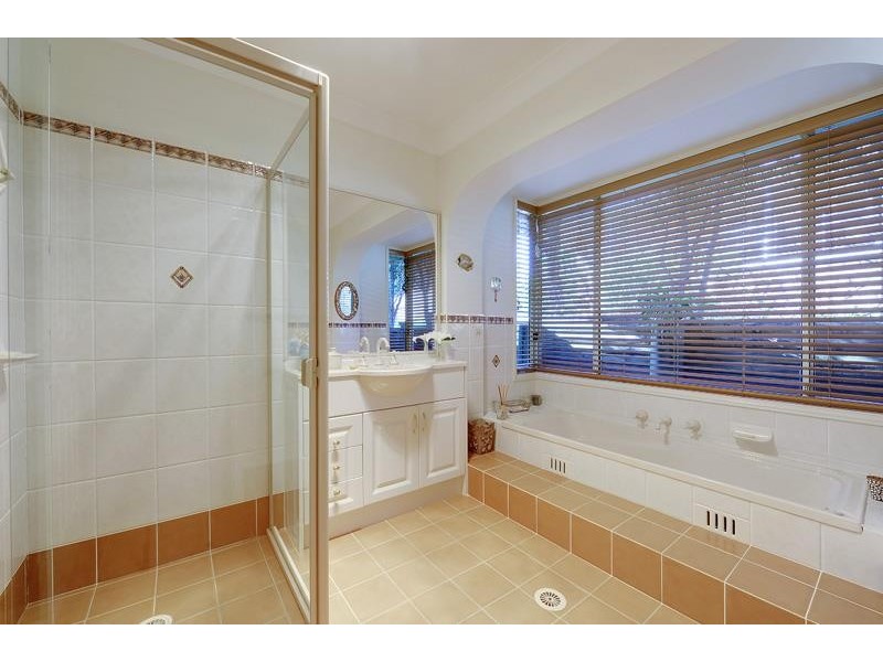 3 Ridgemont Cl, Cherrybrook NSW 2126