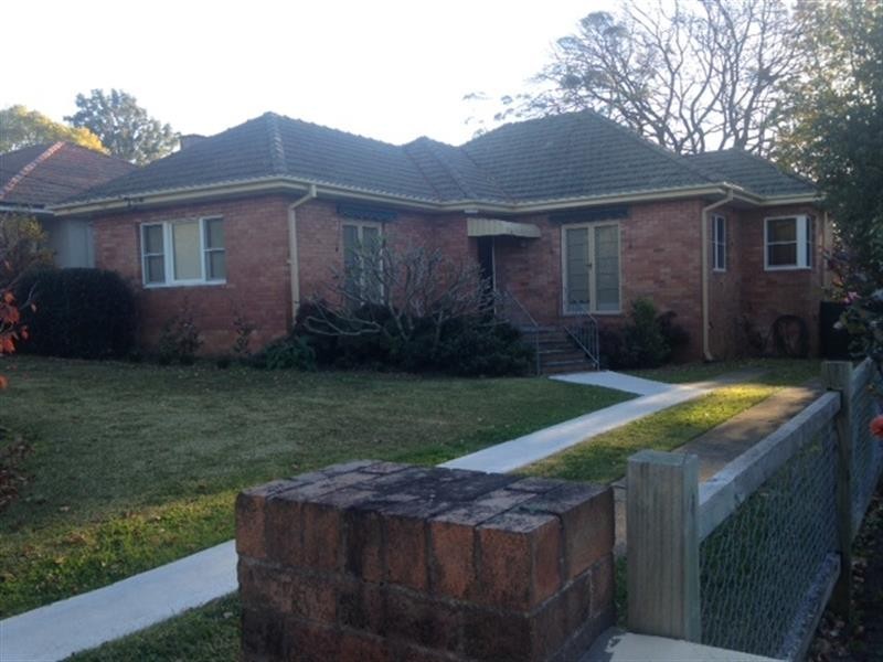 30 Rosemount Ave, Pennant Hills NSW 2120