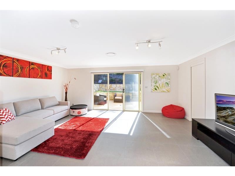 6 Willowleaf Pl, West Pennant Hills NSW 2125