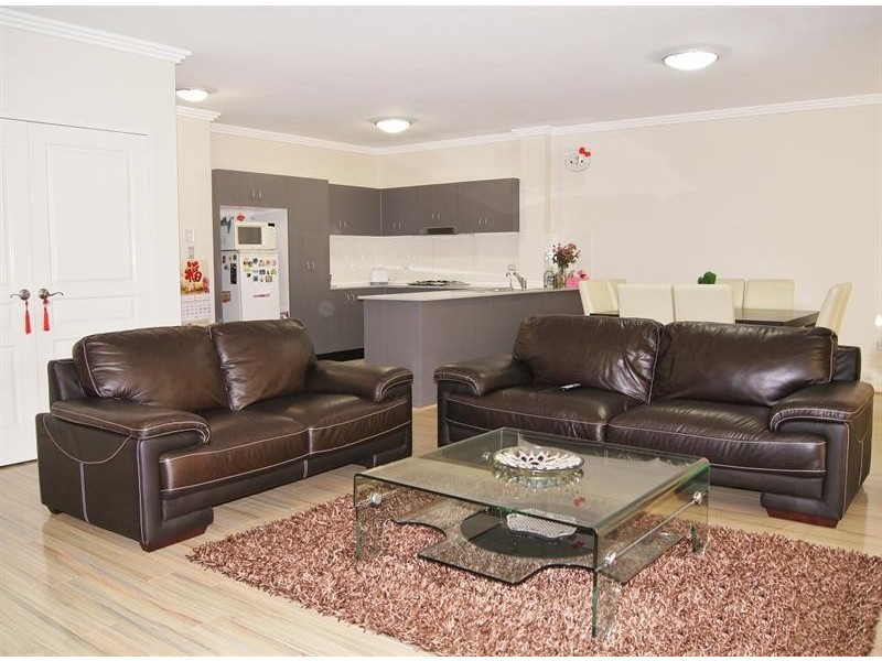 Unit 11/8 Mercer  St, Castle Hill NSW 2154