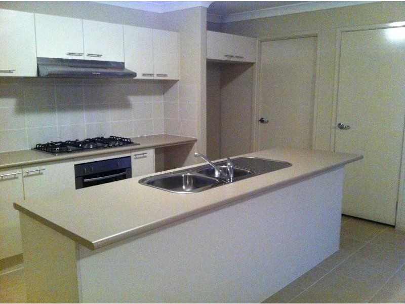 24 Lidell St, Oakhurst NSW 2761