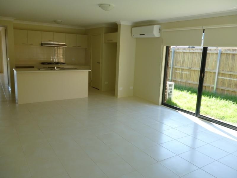 31 Lidell St, Oakhurst NSW 2761