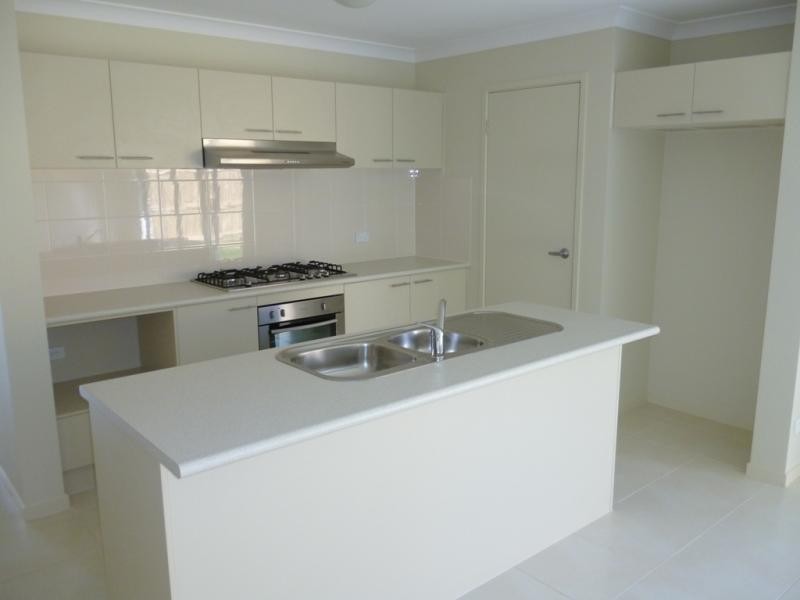 31 Lidell St, Oakhurst NSW 2761