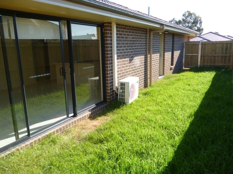 31 Lidell St, Oakhurst NSW 2761