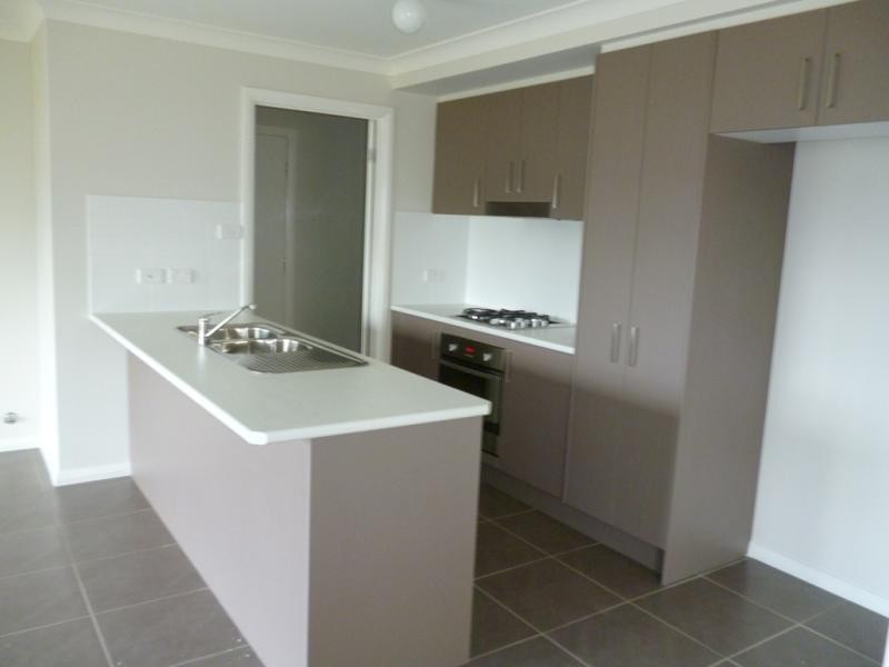20 Adams Cct, Elderslie NSW 2570