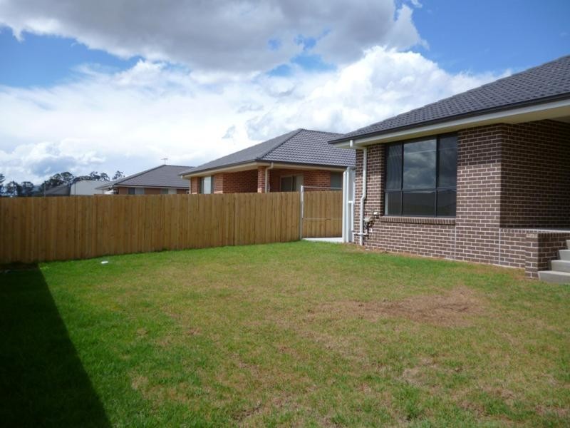 20 Adams Cct, Elderslie NSW 2570