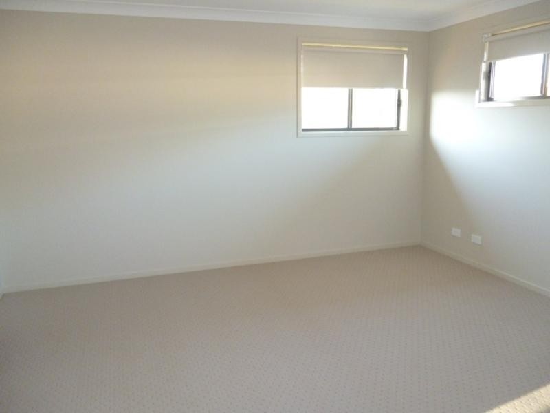 32 Lidell St, Oakhurst NSW 2761