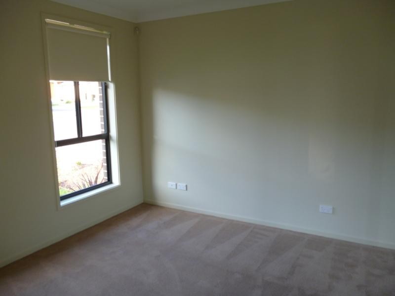 22 Lidell St, Oakhurst NSW 2761