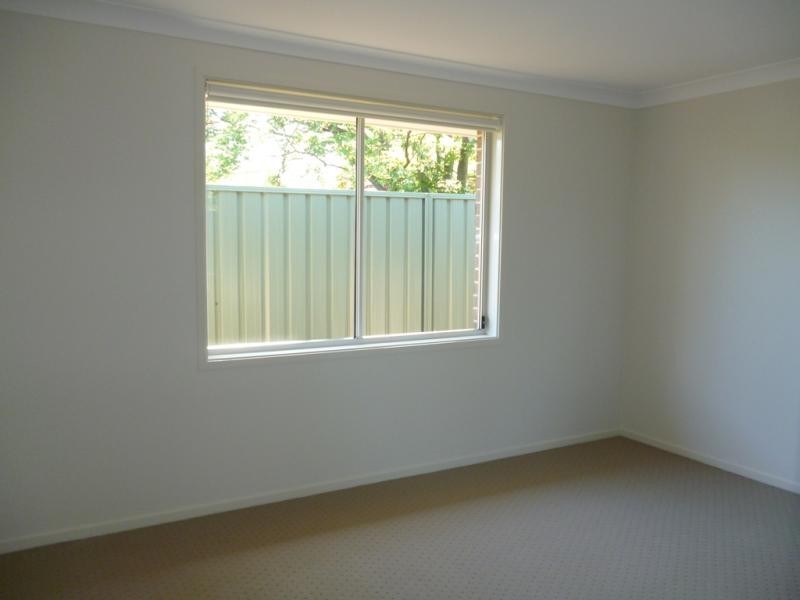 12 Lidell St, Oakhurst NSW 2761