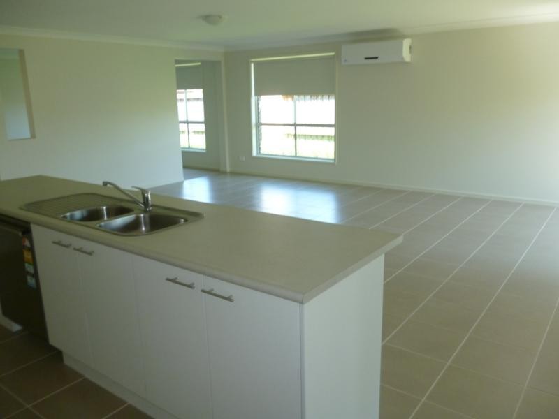 12 Lidell St, Oakhurst NSW 2761