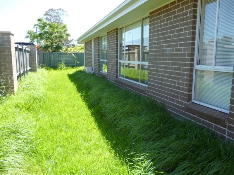 12 Lidell St, Oakhurst NSW 2761