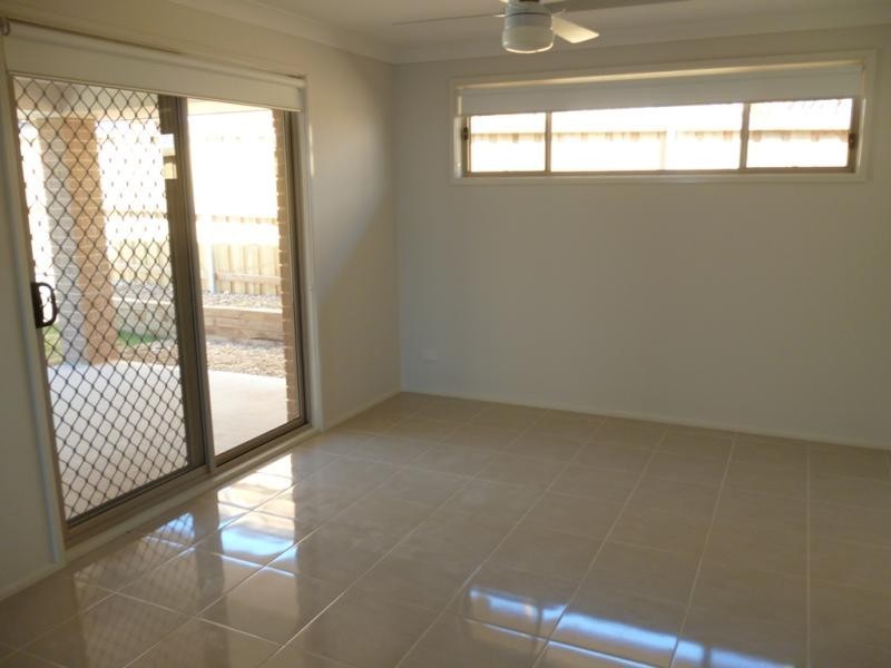 47 Glenmore Ridge Dr, Glenmore Park NSW 2745