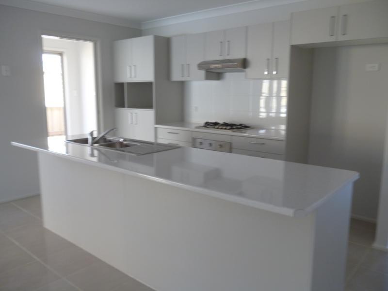 47 Glenmore Ridge Dr, Glenmore Park NSW 2745