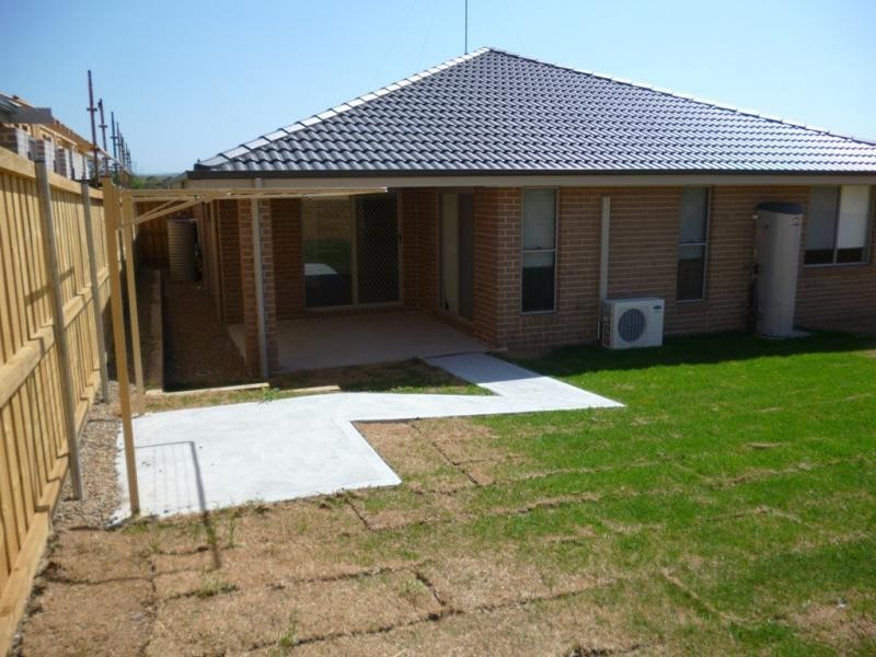 47 Glenmore Ridge Dr, Glenmore Park NSW 2745