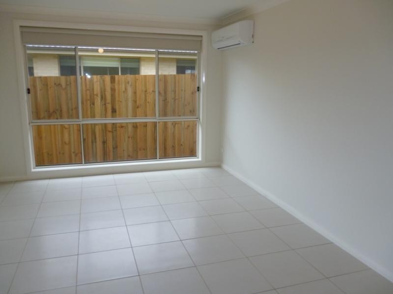 51 Adams Cct, Elderslie NSW 2570