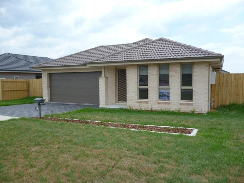 53 Adams Cct, Elderslie NSW 2570