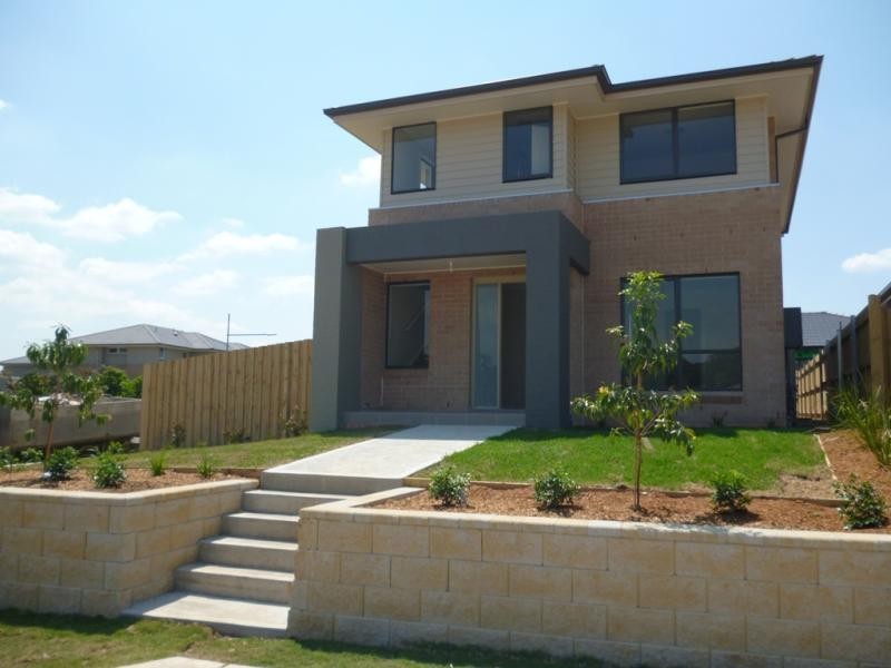 19 Ingleburn Gardens Dr, Ingleburn NSW 2565