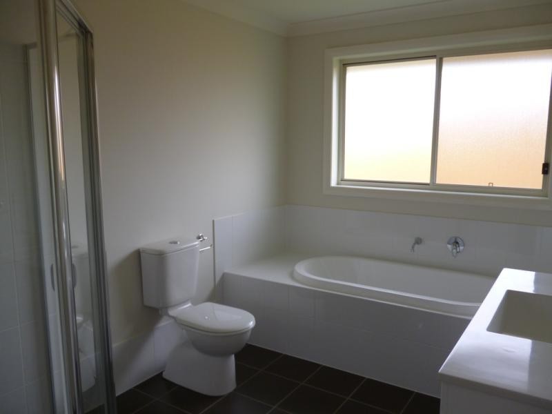 22 Rosecrea  Ct, Glenmore Park NSW 2745