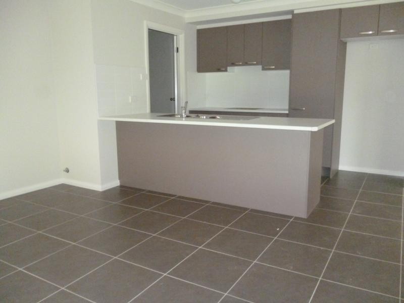 39 Glenmore Ridge Dr, Glenmore Park NSW 2745