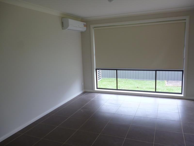 39 Glenmore Ridge Dr, Glenmore Park NSW 2745