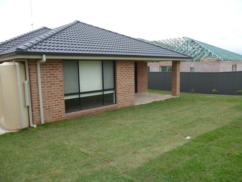 39 Glenmore Ridge Dr, Glenmore Park NSW 2745