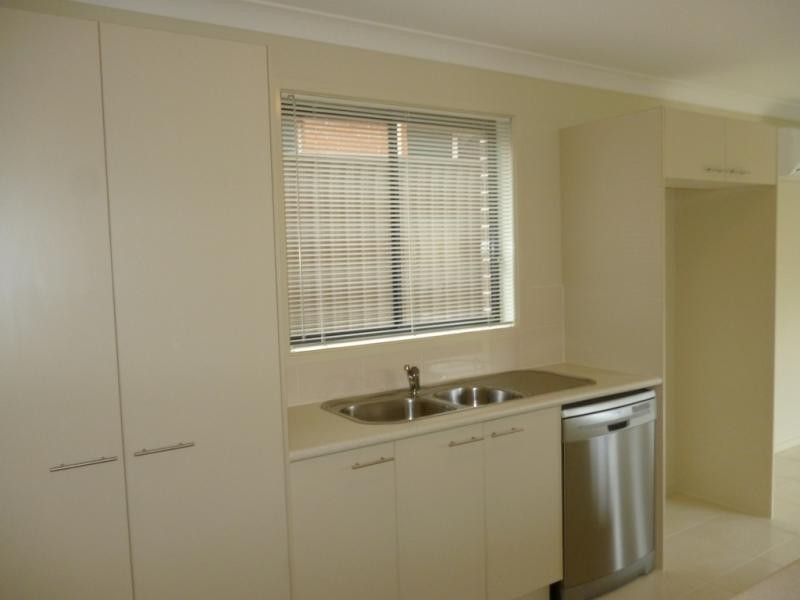 18 Acropolis Ave, Rooty Hill NSW 2766