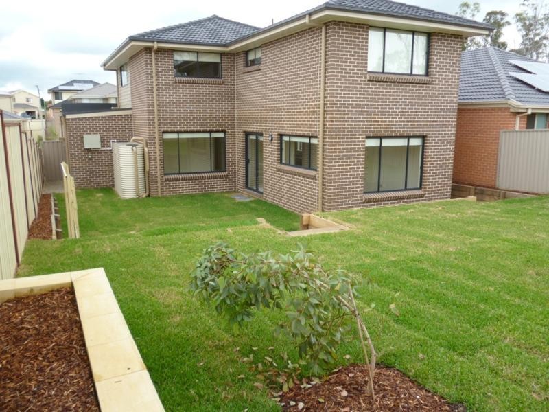 18 Acropolis Ave, Rooty Hill NSW 2766