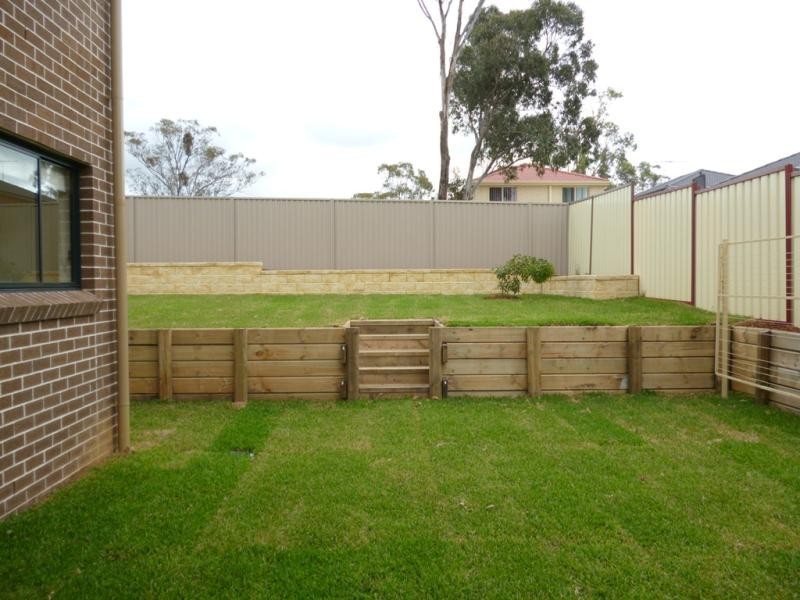 18 Acropolis Ave, Rooty Hill NSW 2766