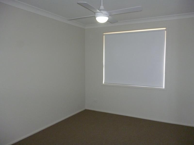 5 Sandstone Ave, Glenmore Park NSW 2745