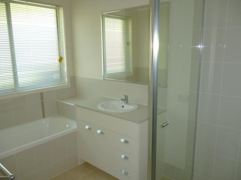 8 Durawi St, Pemulwuy NSW 2145