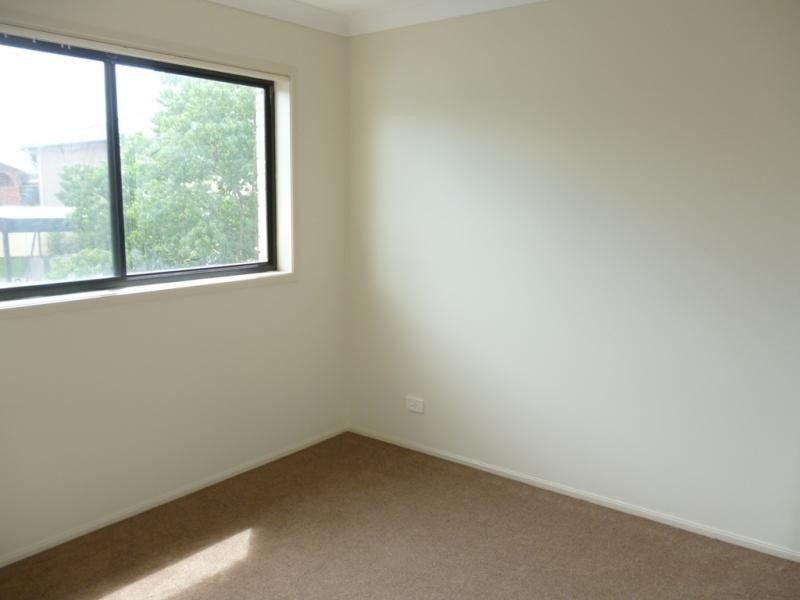 8/46-48 Wattle Rd, Casula NSW 2170