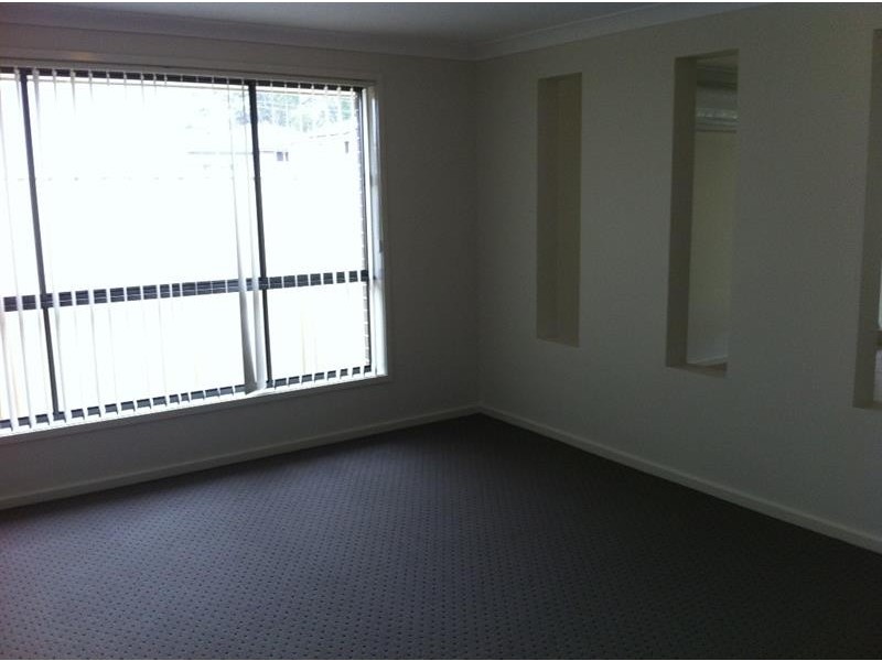 12 Rossini Dr, Hinchinbrook NSW 2168