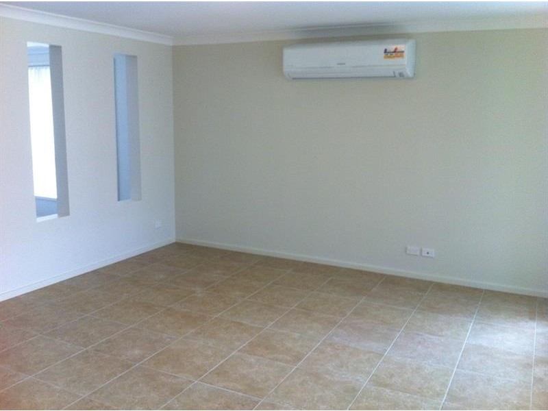 12 Rossini Dr, Hinchinbrook NSW 2168