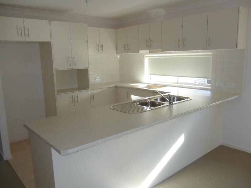 13 Domus St, Glenmore Park NSW 2745