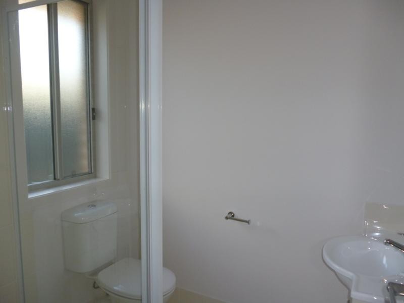 13 Domus St, Glenmore Park NSW 2745