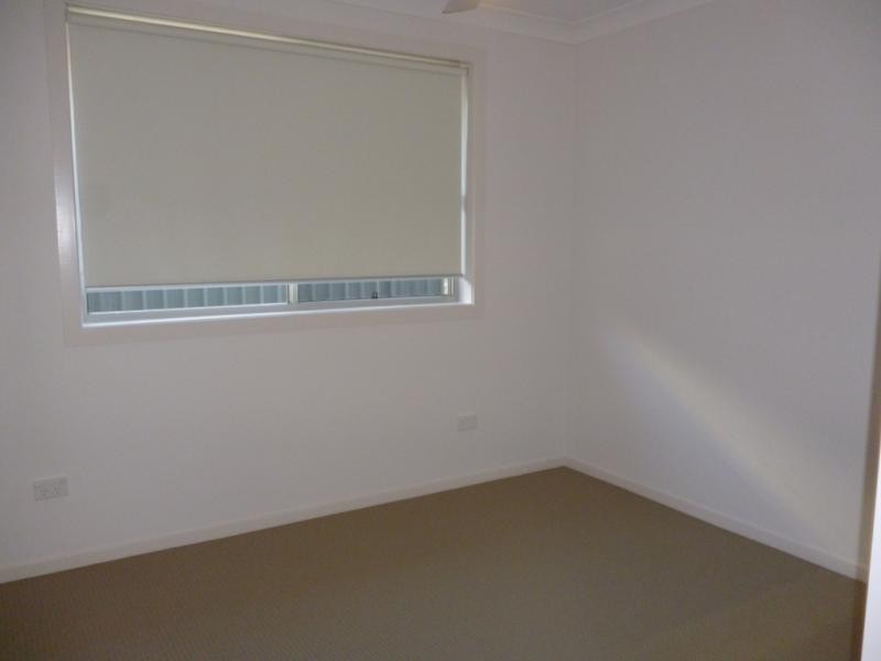 13 Domus St, Glenmore Park NSW 2745